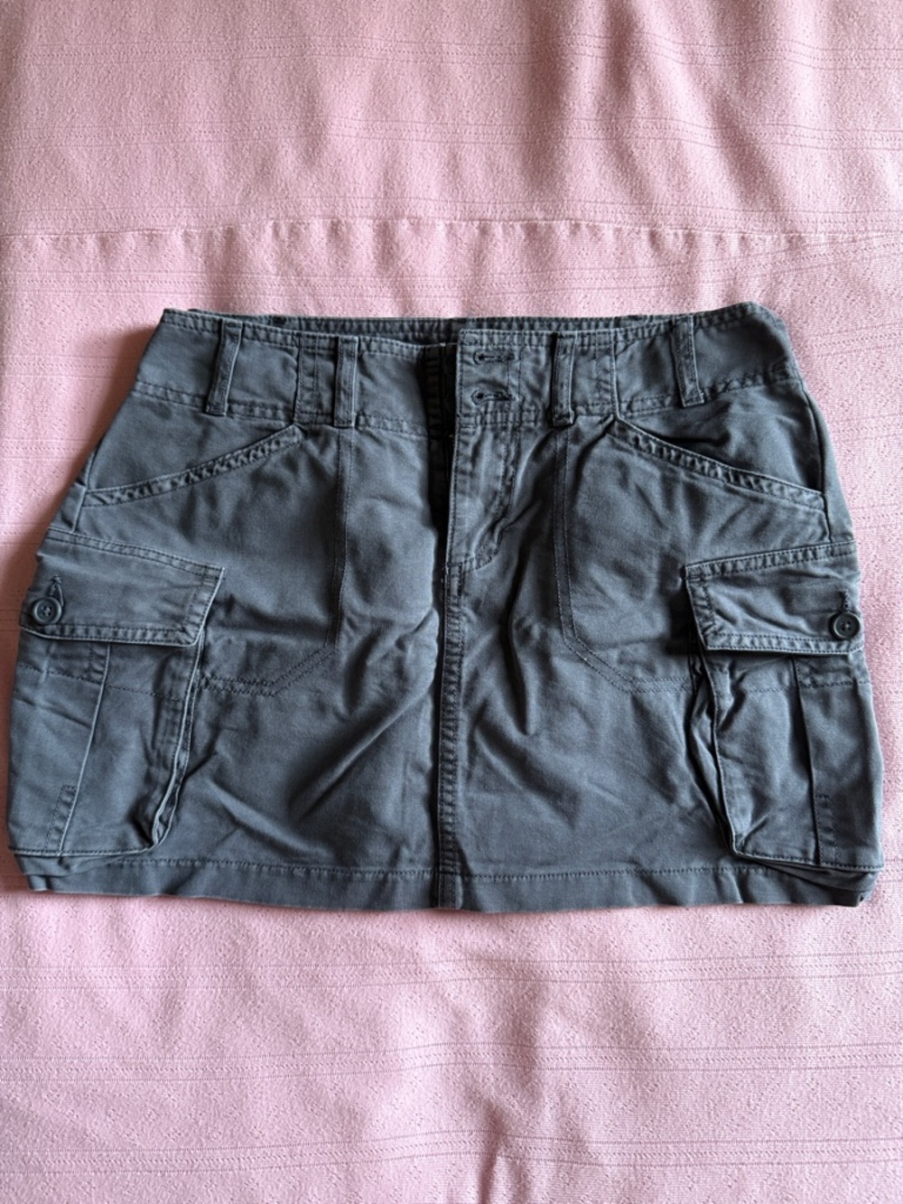 Brandy Melville charcoal navy cargo mini skirt
